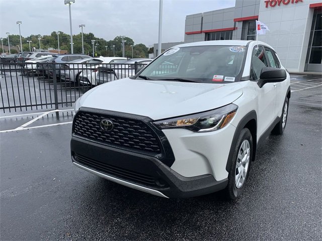 2023 Toyota Corolla Cross L photo 4