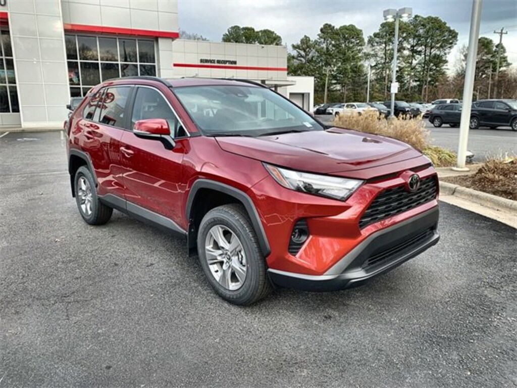 New 2025 Toyota RAV4 XLE XLE FWD SUV