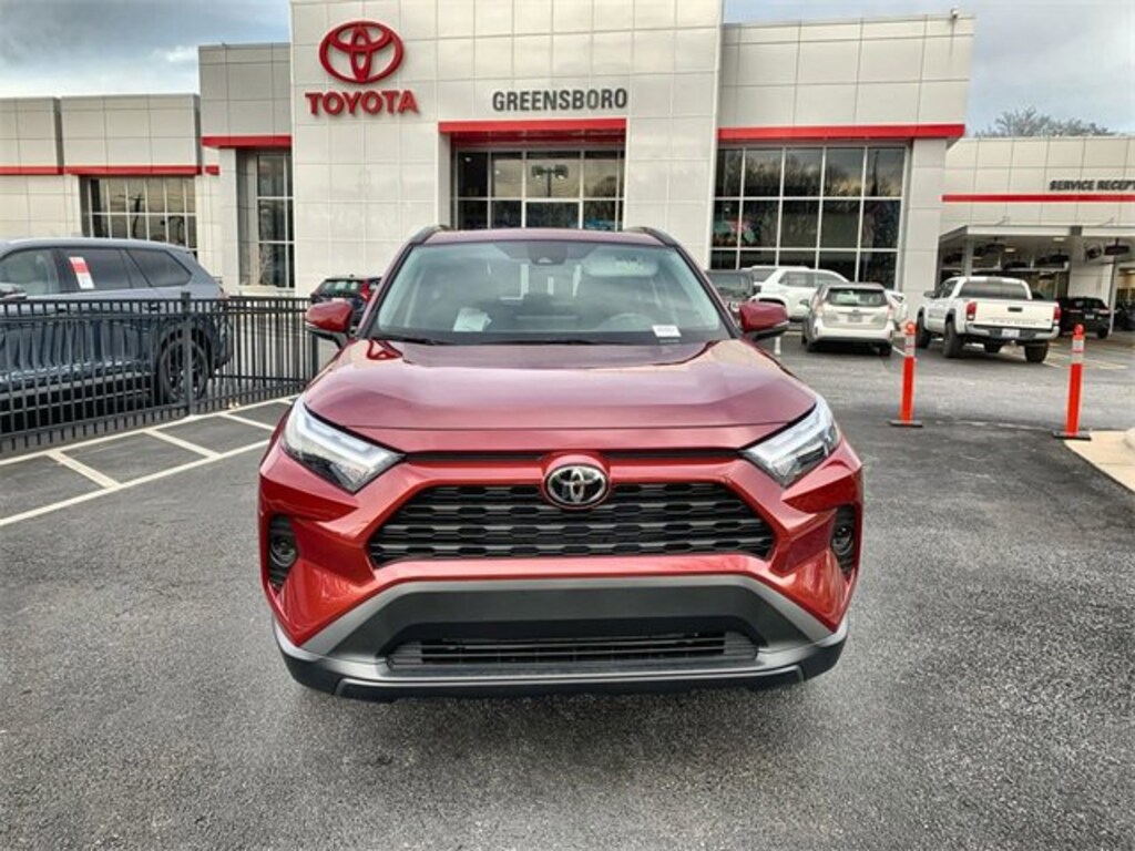 New 2025 Toyota RAV4 XLE XLE FWD SUV