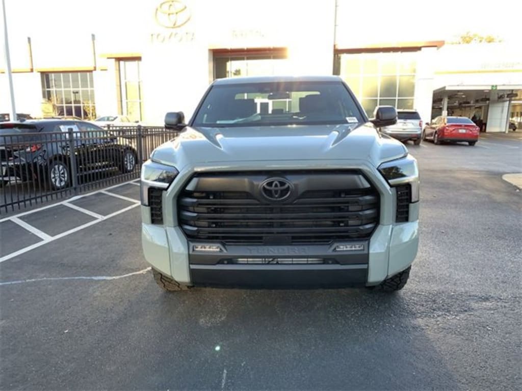 New 2026 Toyota Tundra SR5 SR5 CREWMAX 5.5