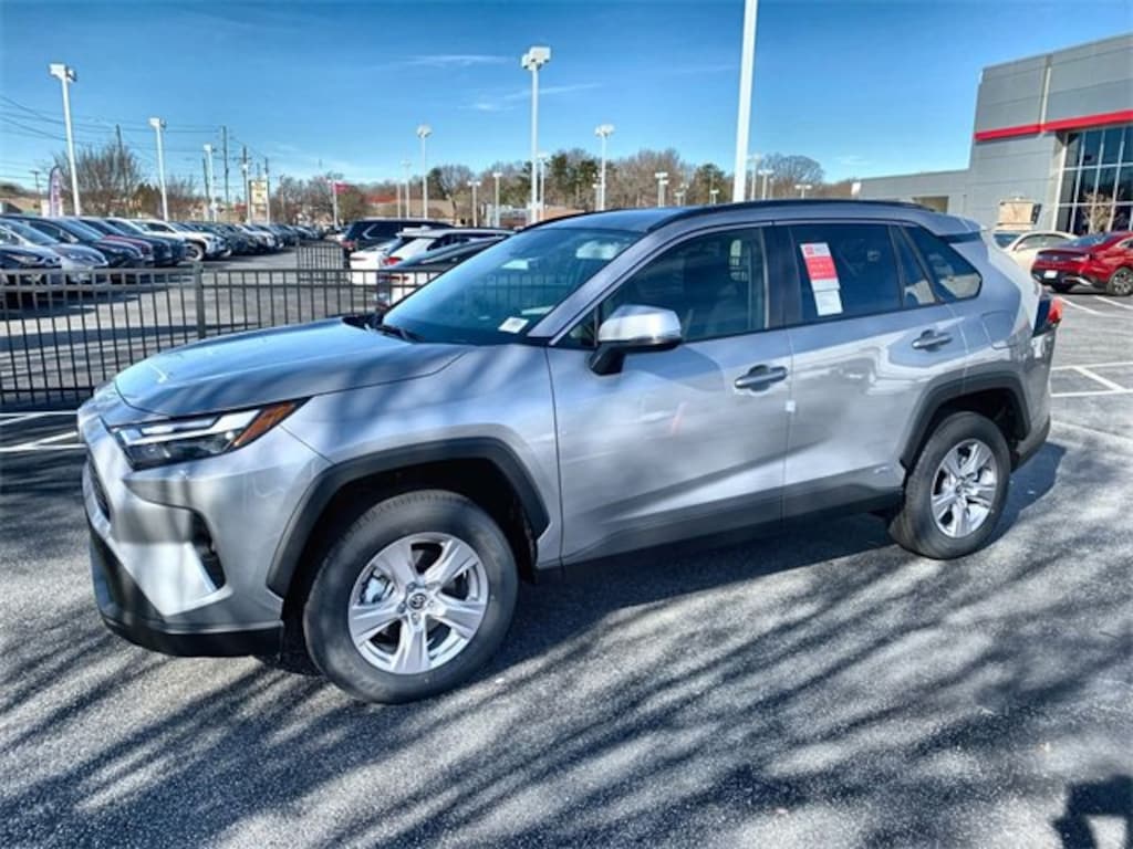 New 2025 Toyota RAV4 Hybrid XLE XLE AWD SUV