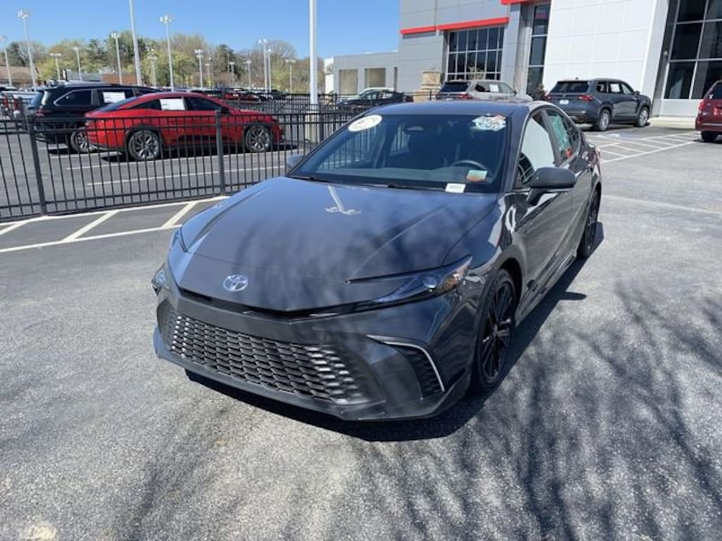 Certified 2025 Toyota Camry SE Sedan