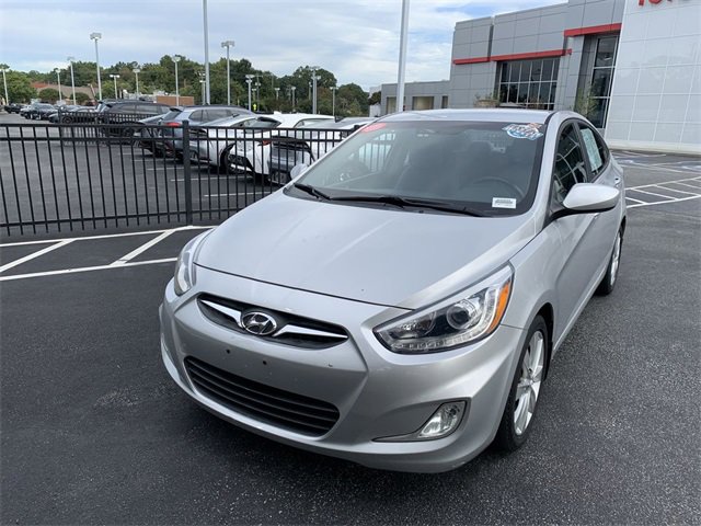 2014 Hyundai Accent GLS photo 4