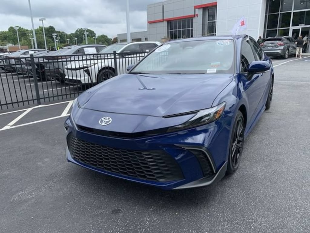 Certified 2025 Toyota Camry SE Sedan
