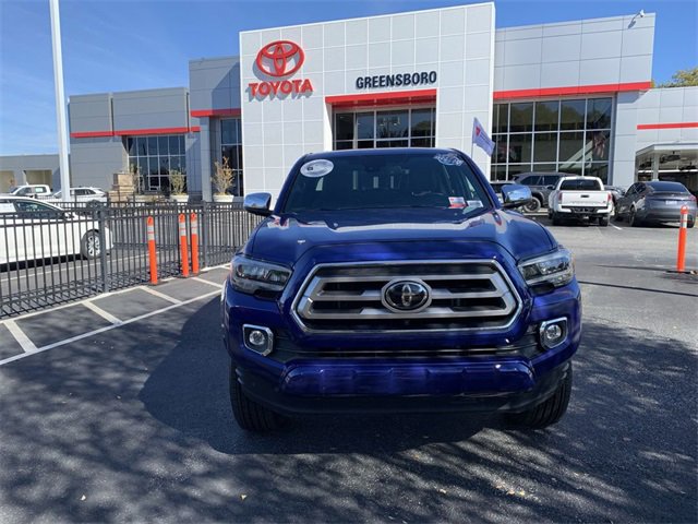 2022 Toyota Tacoma Limited V6 photo 2