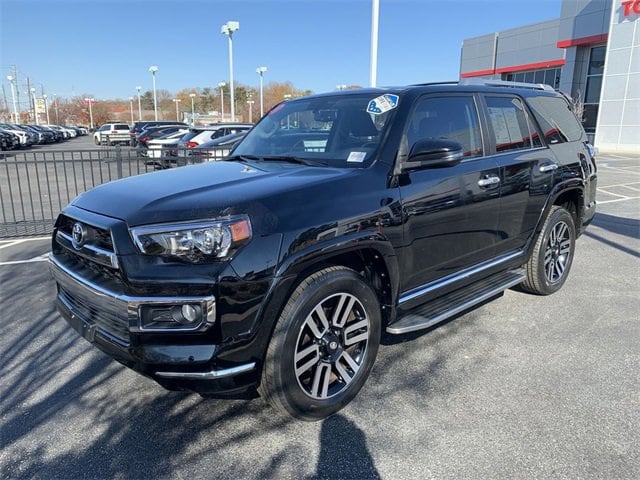 2016 Toyota 4Runner Limited's photo