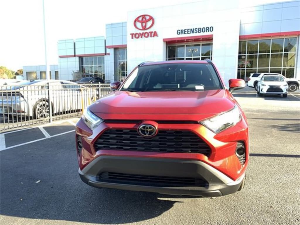 New 2025 Toyota RAV4 XLE XLE FWD SUV
