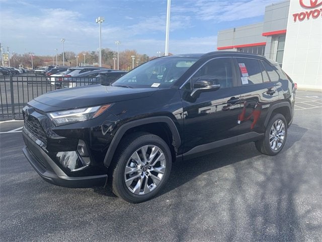 2025 Toyota RAV4 XLE Premium's photo