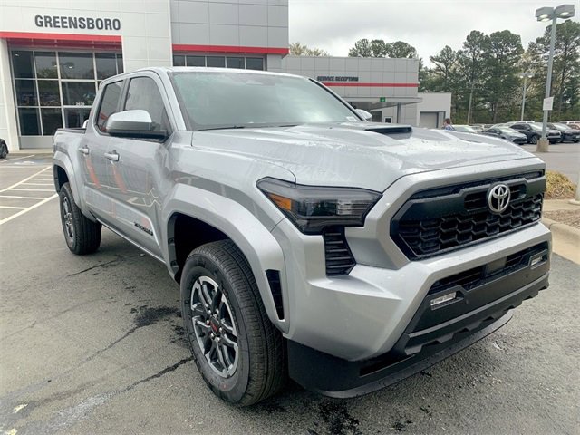 2025 Toyota Tacoma TRD Sport Double Cab photo 2