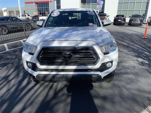 2022 Toyota Tacoma SR5 V6 photo 3