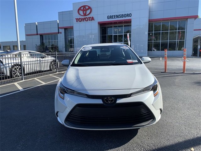 2025 Toyota Corolla LE photo 3