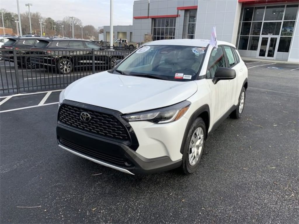 Used 2025 Toyota Corolla Cross L Sport Utility