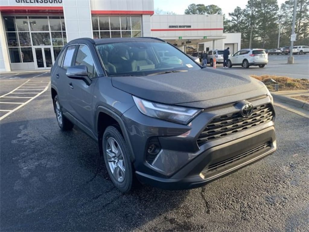 New 2025 Toyota RAV4 XLE XLE FWD SUV