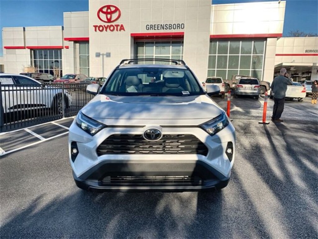 New 2025 Toyota RAV4 XLE Premium XLE PREM FWD SUV