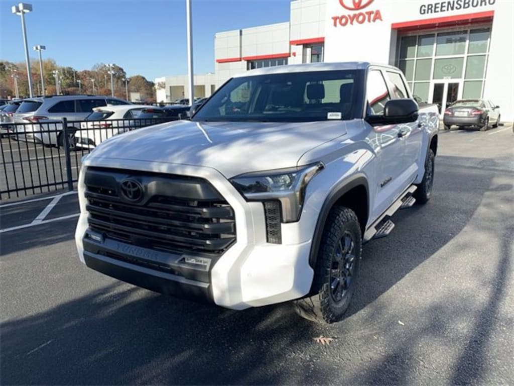 New 2026 Toyota Tundra SR5 SR5 CREWMAX 5.5