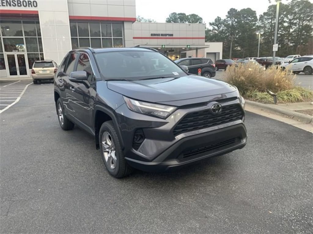 New 2025 Toyota RAV4 XLE XLE FWD SUV