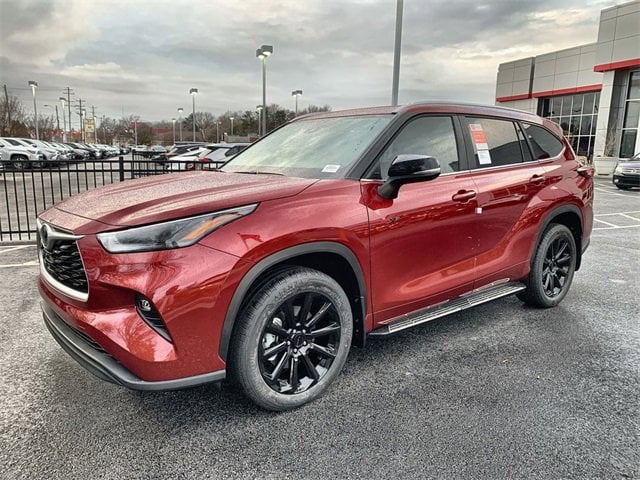2026 Toyota Highlander XLE's photo