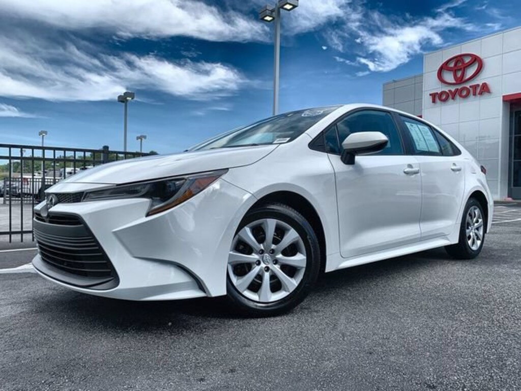 Used 2024 Toyota Corolla LE Sedan