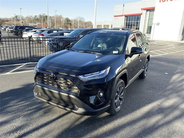 2025 Toyota RAV4 XLE Premium's photo