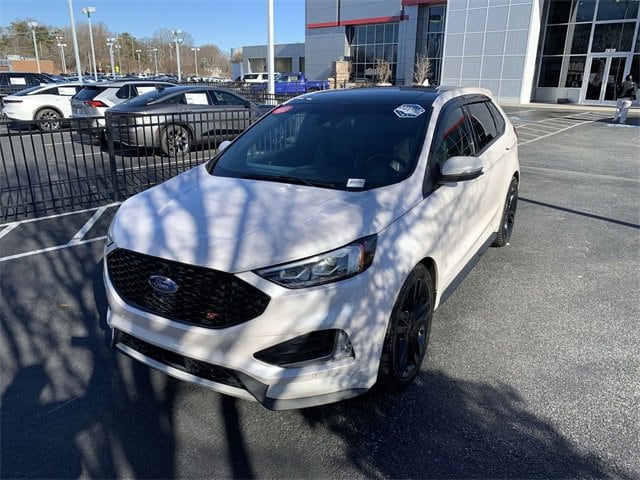 2019 Ford Edge ST's photo
