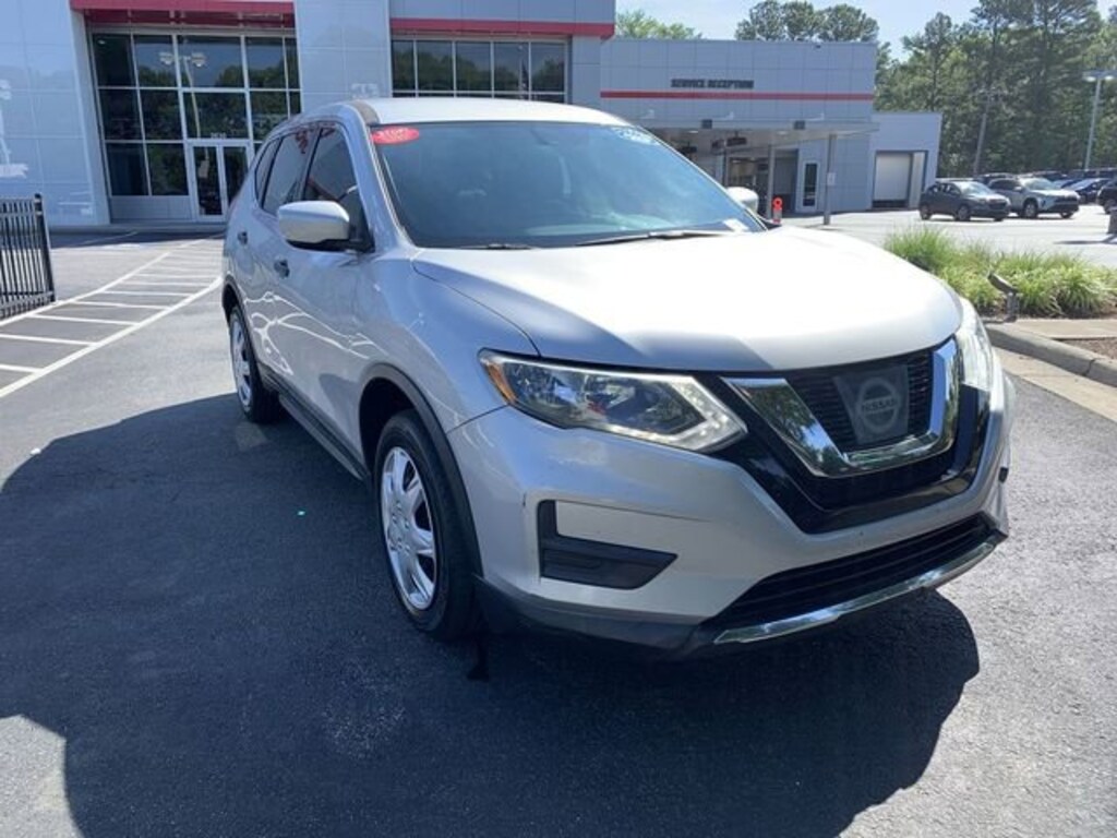 Used 2017 Nissan Rogue S Sport Utility