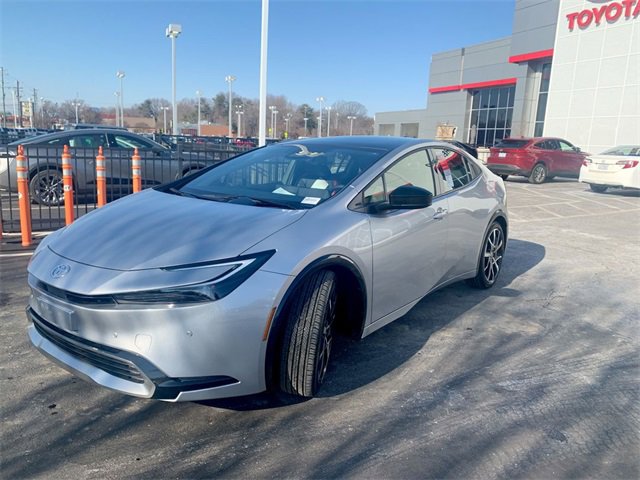 2024 Toyota Prius Prime XSE photo 4