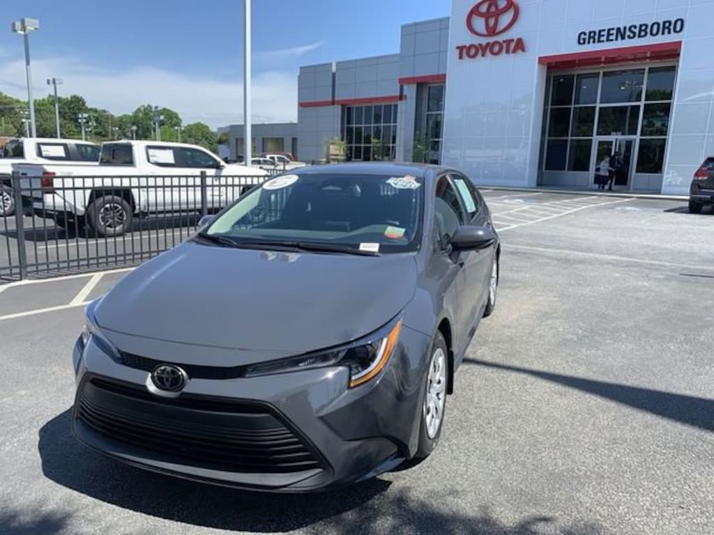 Used 2025 Toyota Corolla LE Sedan