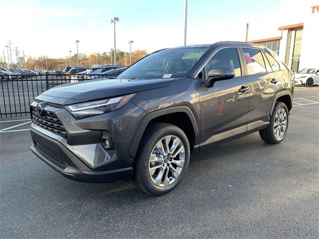 2025 Toyota RAV4 XLE Premium's photo
