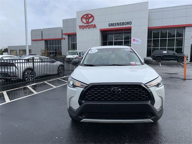 2023 Toyota Corolla Cross L photo 3