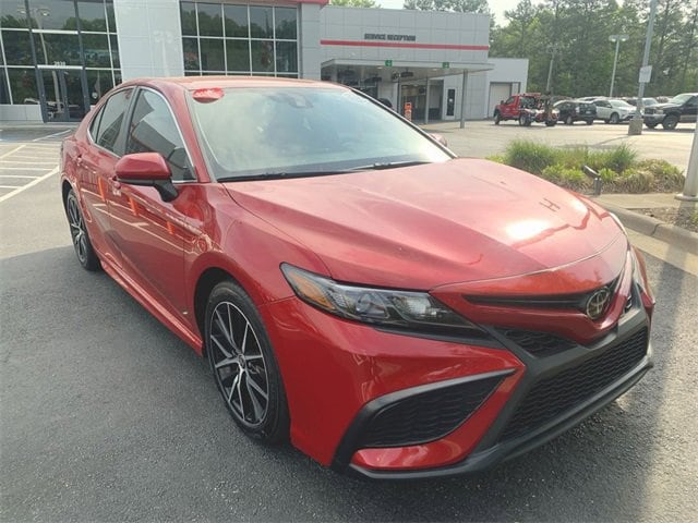 Used 2021 Toyota Camry SE with VIN 4T1G11AK1MU431880 for sale in Greensboro, NC