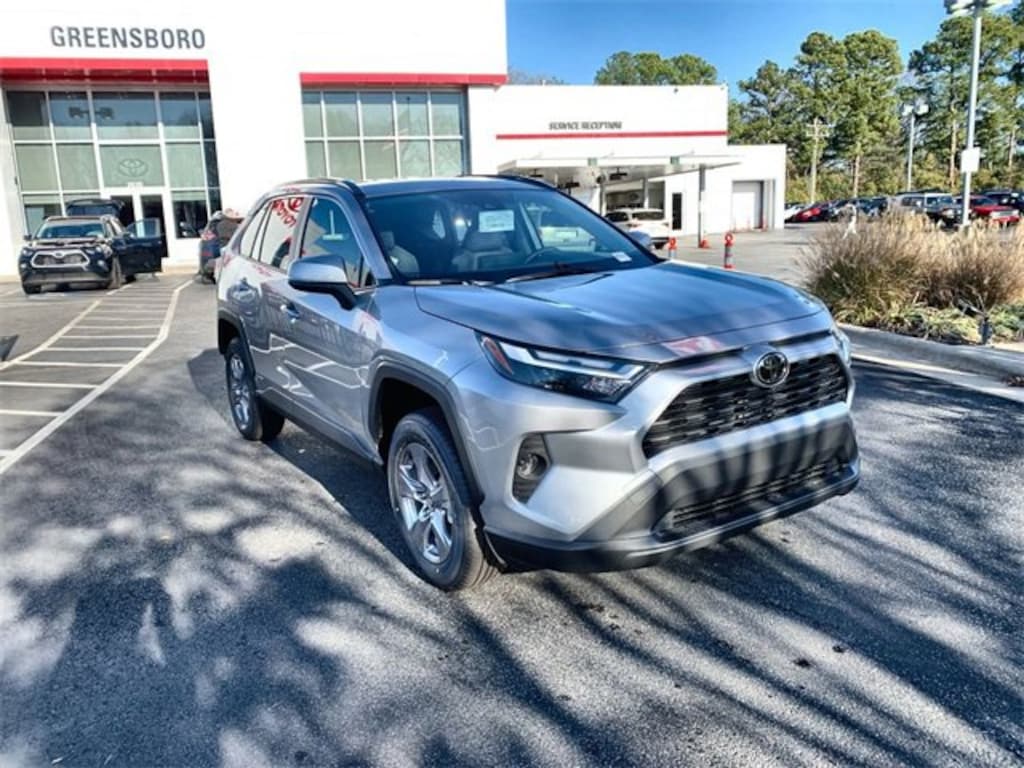 New 2025 Toyota RAV4 Hybrid XLE XLE AWD SUV