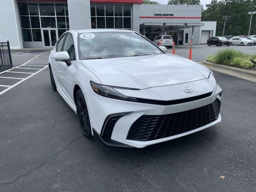Certified 2025 Toyota Camry SE Sedan