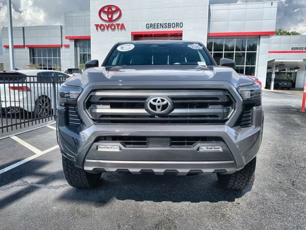 Used 2025 Toyota Tacoma SR5 Truck