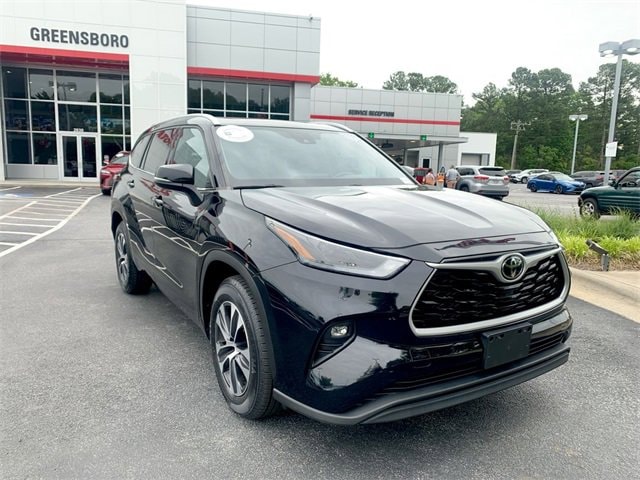 Certified 2022 Toyota Highlander XLE with VIN 5TDGZRAH7NS551172 for sale in Greensboro, NC