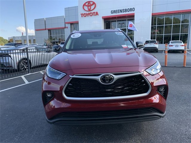 2025 Toyota Highlander Hybrid XLE photo 2