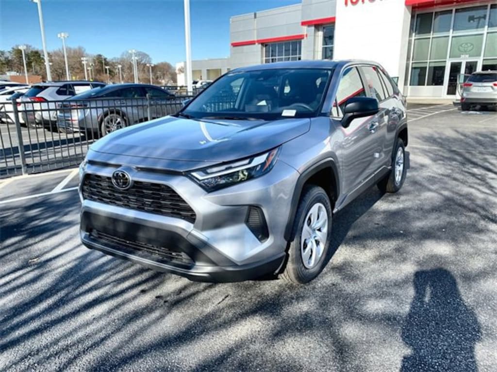 New 2025 Toyota RAV4 LE LE FWD SUV