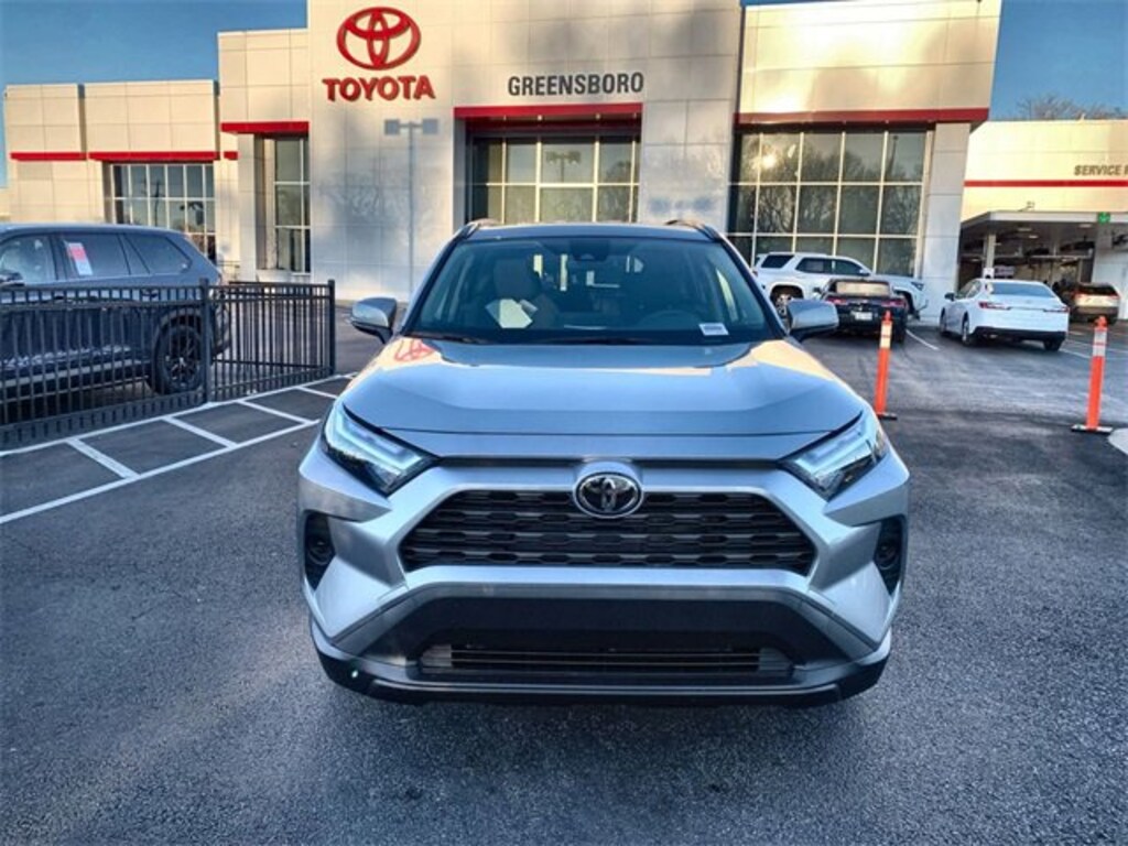 New 2025 Toyota RAV4 Hybrid XLE XLE AWD SUV