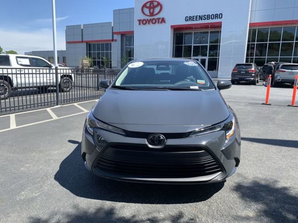 Used 2025 Toyota Corolla LE Sedan