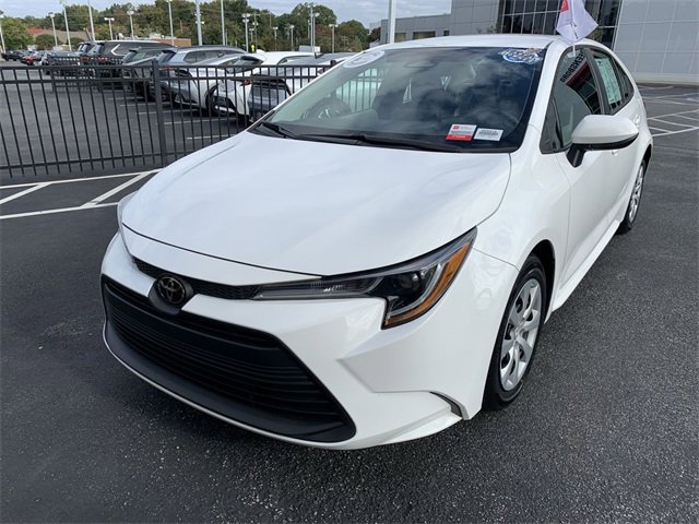 2023 Toyota Corolla LE photo 4