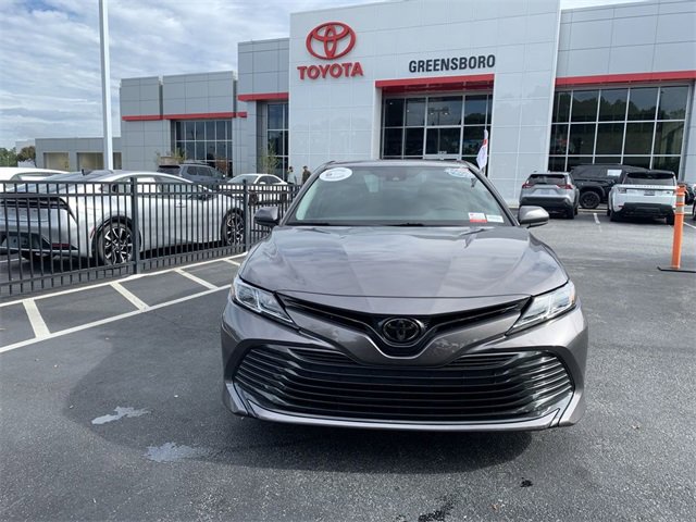 2020 Toyota Camry LE photo 2