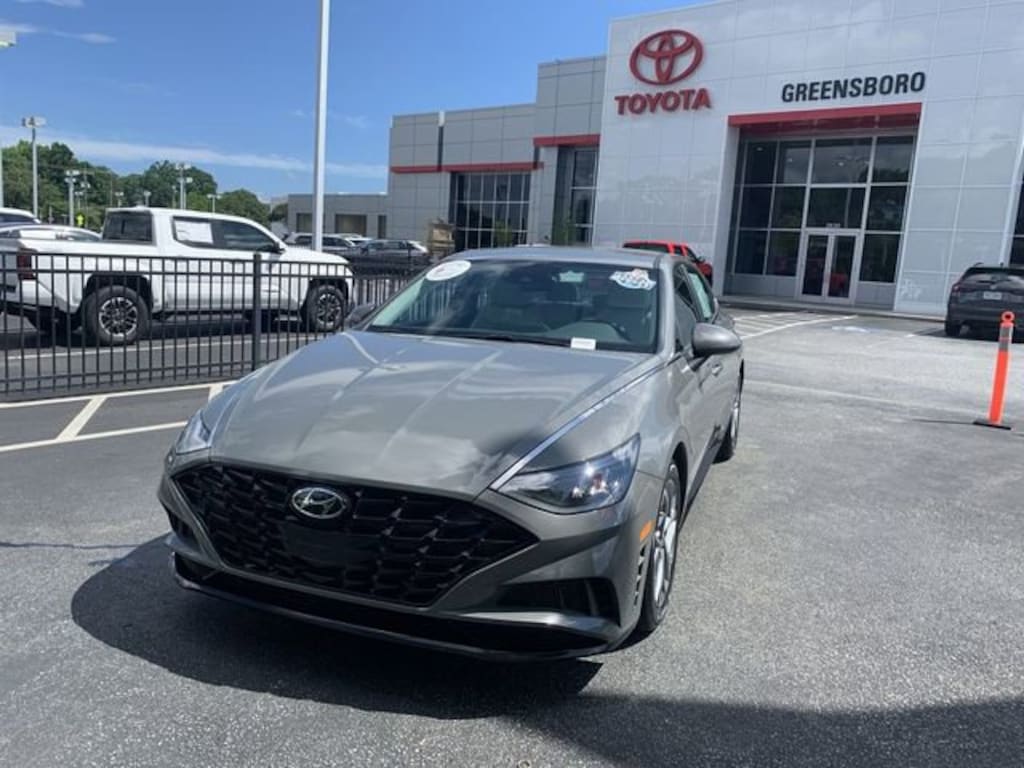 Used 2022 Hyundai Sonata SEL Sedan