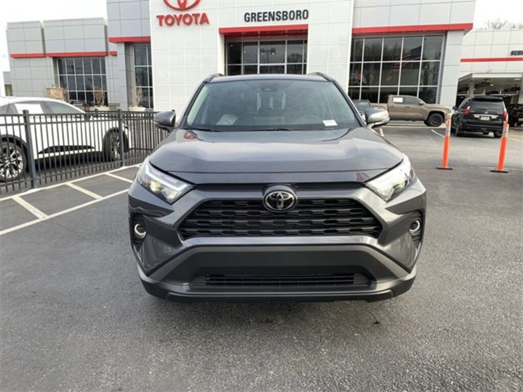 New 2025 Toyota RAV4 XLE XLE FWD SUV