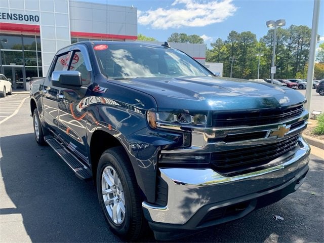 Used 2019 Chevrolet Silverado 1500 LT with VIN 3GCUYDEDXKG137572 for sale in Greensboro, NC