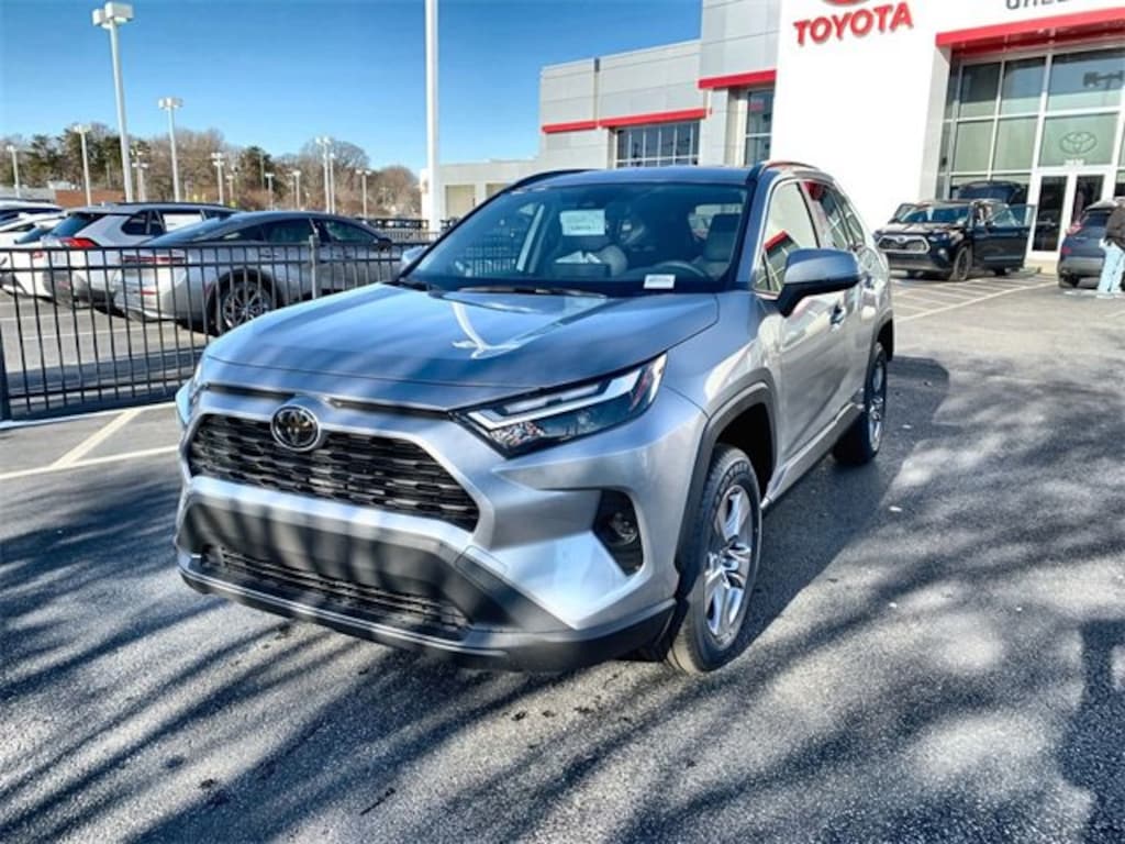 New 2025 Toyota RAV4 Hybrid XLE XLE AWD SUV