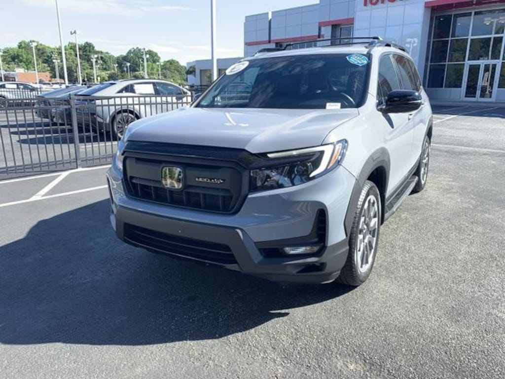 Used 2025 Honda Passport Black Edition Sport Utility