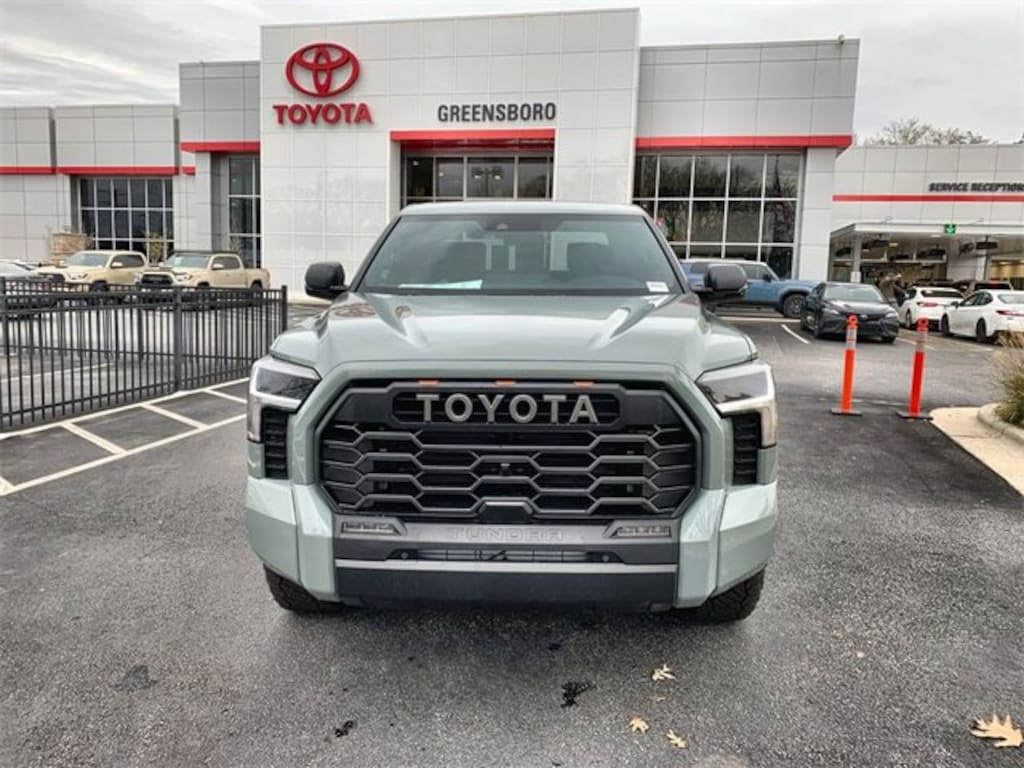 New 2026 Toyota Tundra SR5 SR5 CREWMAX 5.5