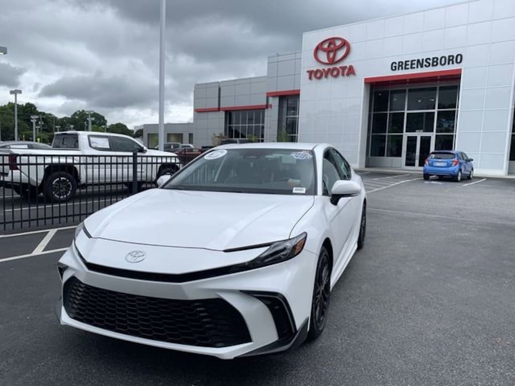 Certified 2025 Toyota Camry SE Sedan