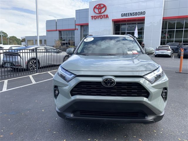 2023 Toyota RAV4 XLE Premium photo 2