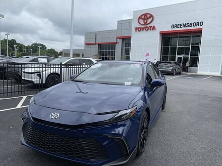 2025 Toyota Camry SE Sedan