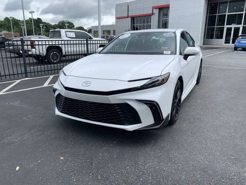 Certified 2025 Toyota Camry SE Sedan